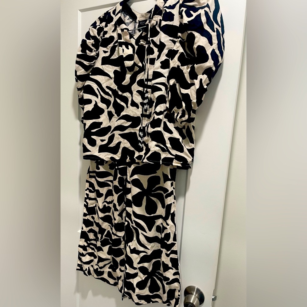 Rachel Zoe Black and White Patterned Two-Piece Set